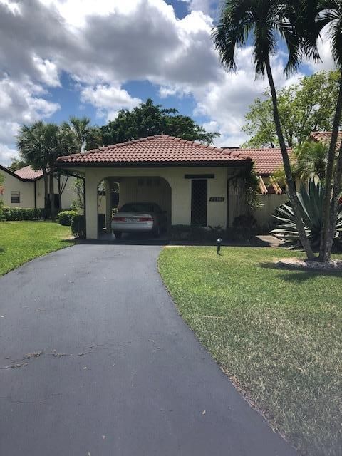 Recently Sold: $225,000 (2 beds, 2 baths, 1525 Square Feet)