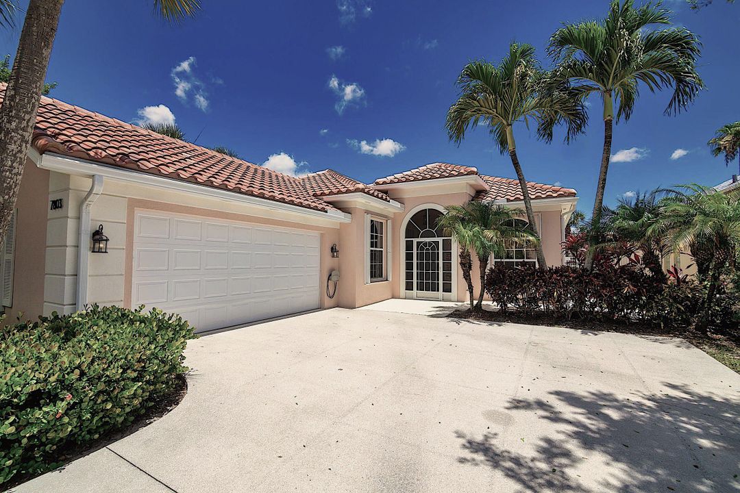 Recently Sold: $540,000 (4 beds, 2 baths, 2001 Square Feet)