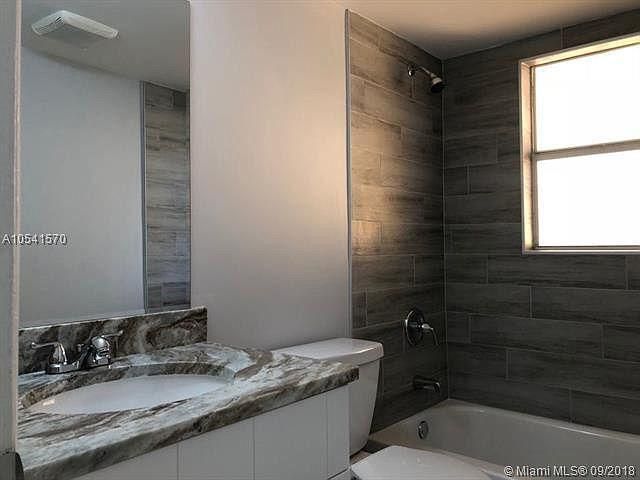 Recently Sold: $155,000 (2 beds, 1 baths, 840 Square Feet)