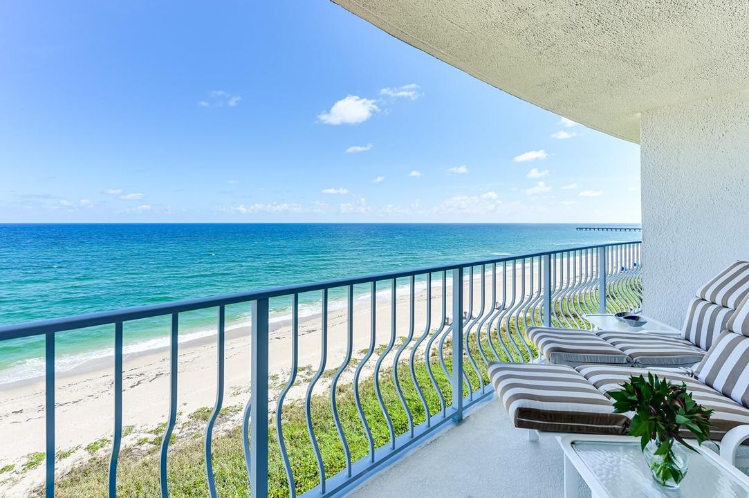 Recently Sold: $1,050,000 (2 beds, 2 baths, 1344 Square Feet)