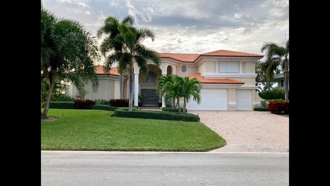 Recently Sold: $1,925,000 (4 beds, 3 baths, 4626 Square Feet)