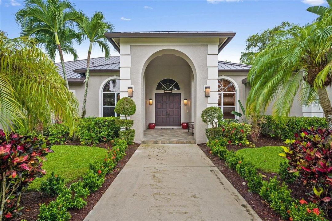 Vendido Recientemente: $3,749,900 (5 camas, 4 baños, 5274 Pies cuadrados)