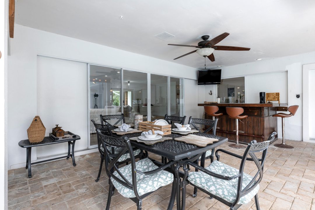 Recently Sold: $1,050,000 (4 beds, 3 baths, 2523 Square Feet)