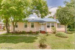 Recently Sold: $125,000 (4 beds, 2 baths, 1476 Square Feet)