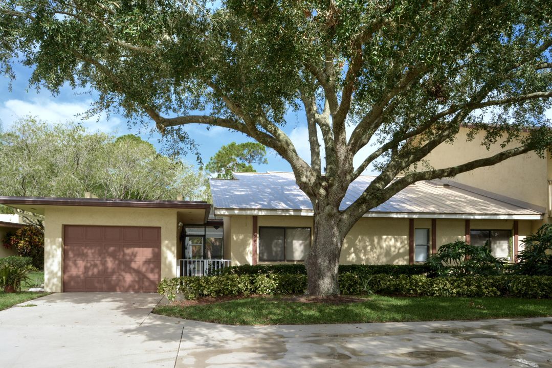 Recently Sold: $229,000 (3 beds, 2 baths, 1710 Square Feet)