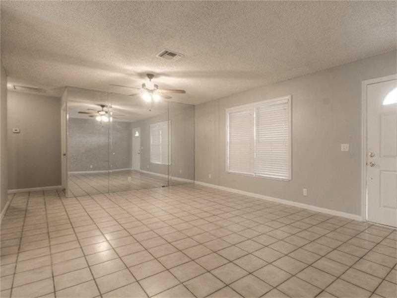 Recently Rented: $2,680 (3 beds, 2 baths, 1253 Square Feet)