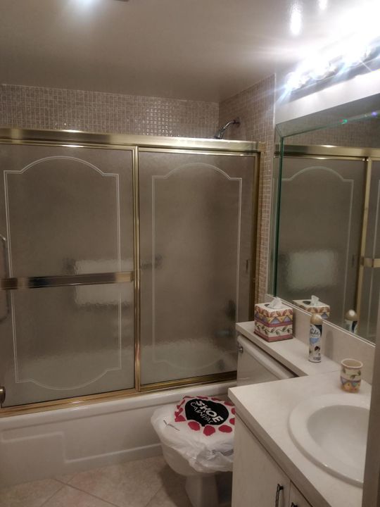 Недавно арендовано: $1,350 (2 спален, 1 ванн, 880 Квадратных фут)