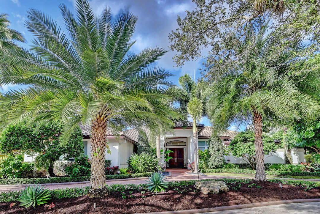 Recently Sold: $1,995,000 (5 beds, 5 baths, 4256 Square Feet)
