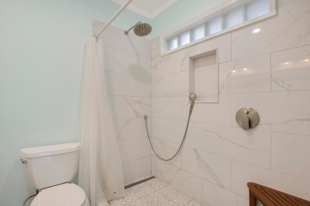 最近售出: $399,000 (3 贝兹, 3 浴室, 1296 平方英尺)