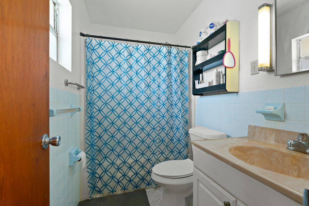 最近售出: $449,000 (3 贝兹, 2 浴室, 1632 平方英尺)