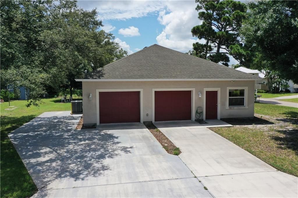 Recently Sold: $369,000 (3 beds, 2 baths, 2698 Square Feet)