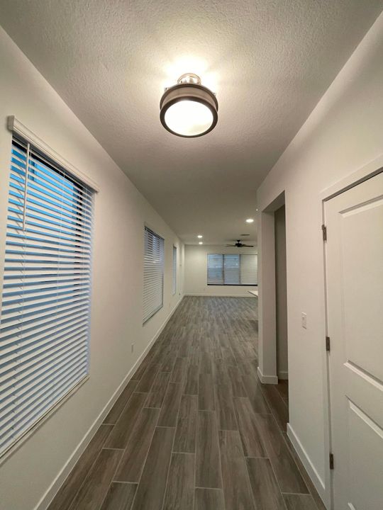 Active With Contract: $3,500 (3 beds, 2 baths, 2397 Square Feet)