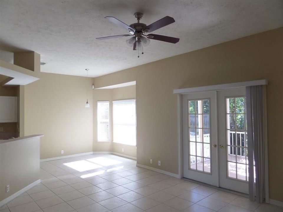 Recently Rented: $1,999 (3 beds, 2 baths, 1345 Square Feet)