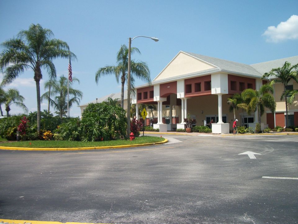 最近租的: $1,100 (1 贝兹, 1 浴室, 615 平方英尺)