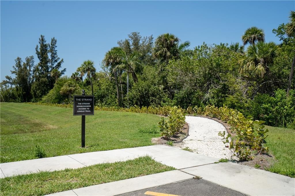 Active With Contract: $1,400,000 (3 beds, 3 baths, 3078 Square Feet)