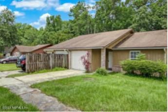 Recently Sold: $165,000 (2 beds, 2 baths, 1023 Square Feet)