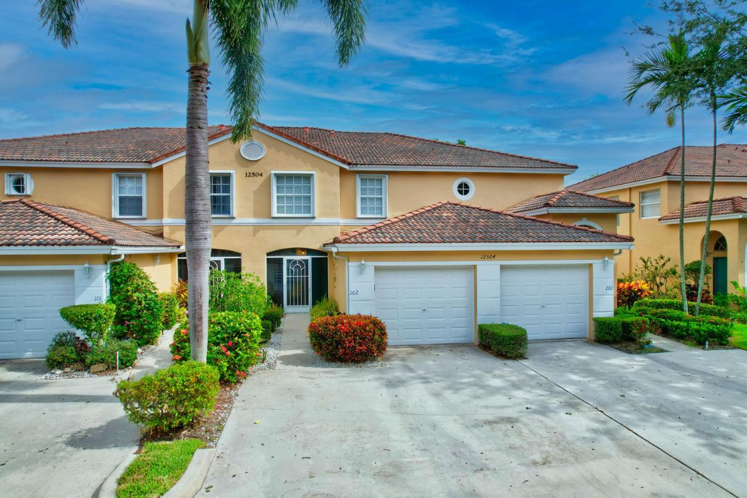 Recently Sold: $299,000 (3 beds, 2 baths, 1600 Square Feet)