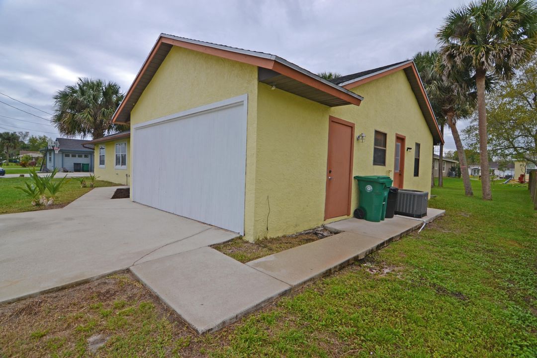 Recently Sold: $295,500 (4 beds, 2 baths, 1779 Square Feet)