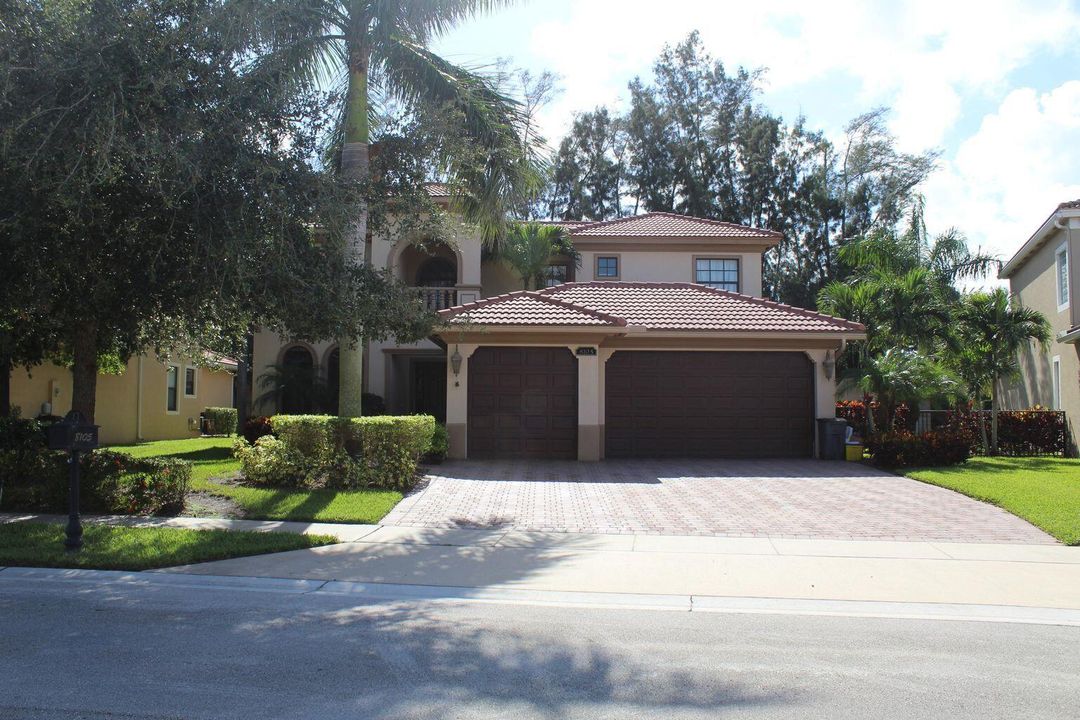 Recently Rented: $5,000 (4 beds, 4 baths, 2956 Square Feet)