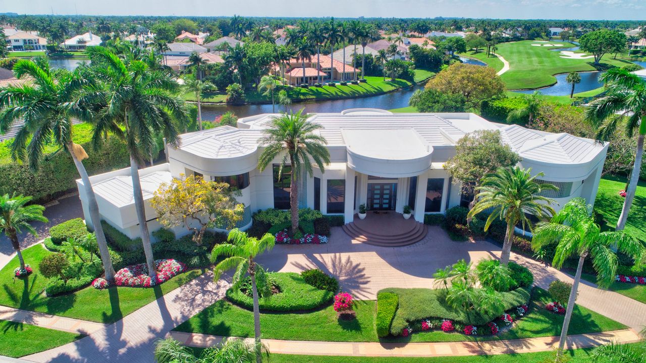 Recently Sold: $4,500,000 (7 beds, 5 baths, 7553 Square Feet)