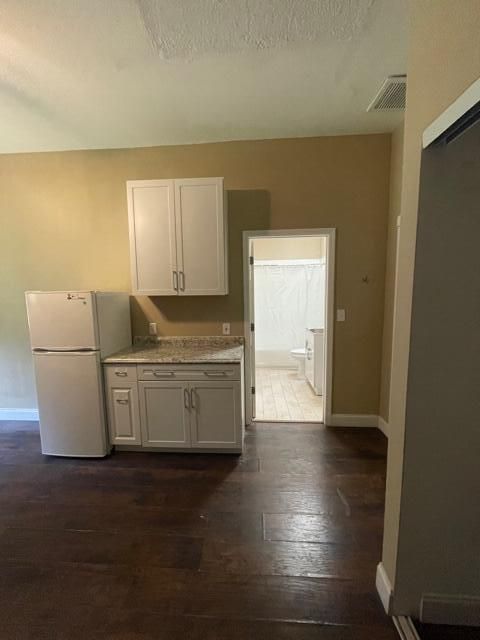 Recently Rented: $850 (1 beds, 1 baths, 500 Square Feet)