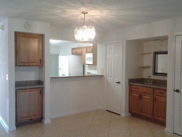 最近租的: $2,250 (2 贝兹, 2 浴室, 1558 平方英尺)