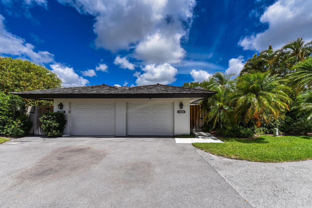 Recently Sold: $1,225,000 (3 beds, 3 baths, 2166 Square Feet)