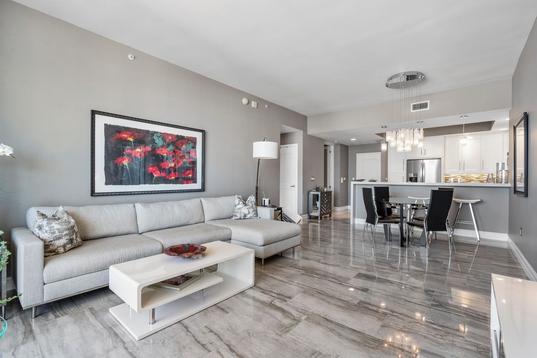 Recently Sold: $860,000 (2 beds, 2 baths, 1476 Square Feet)