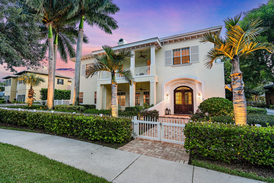 Recently Sold: $1,897,000 (4 beds, 4 baths, 5158 Square Feet)