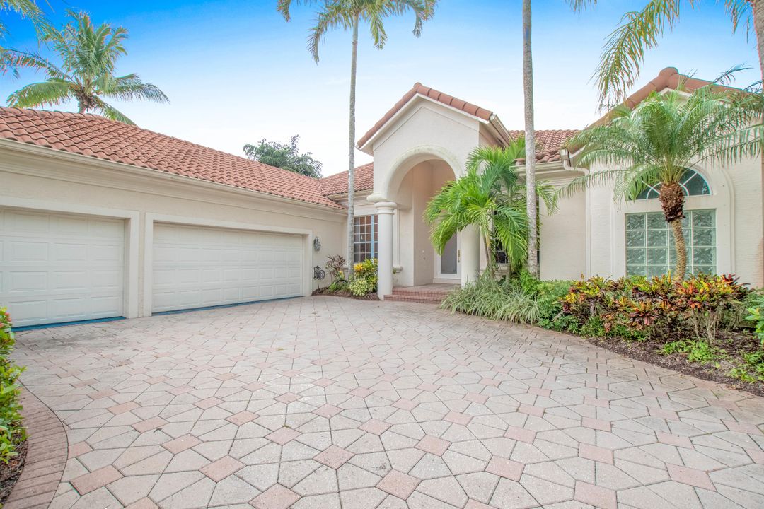 Recently Sold: $875,000 (3 beds, 3 baths, 2791 Square Feet)