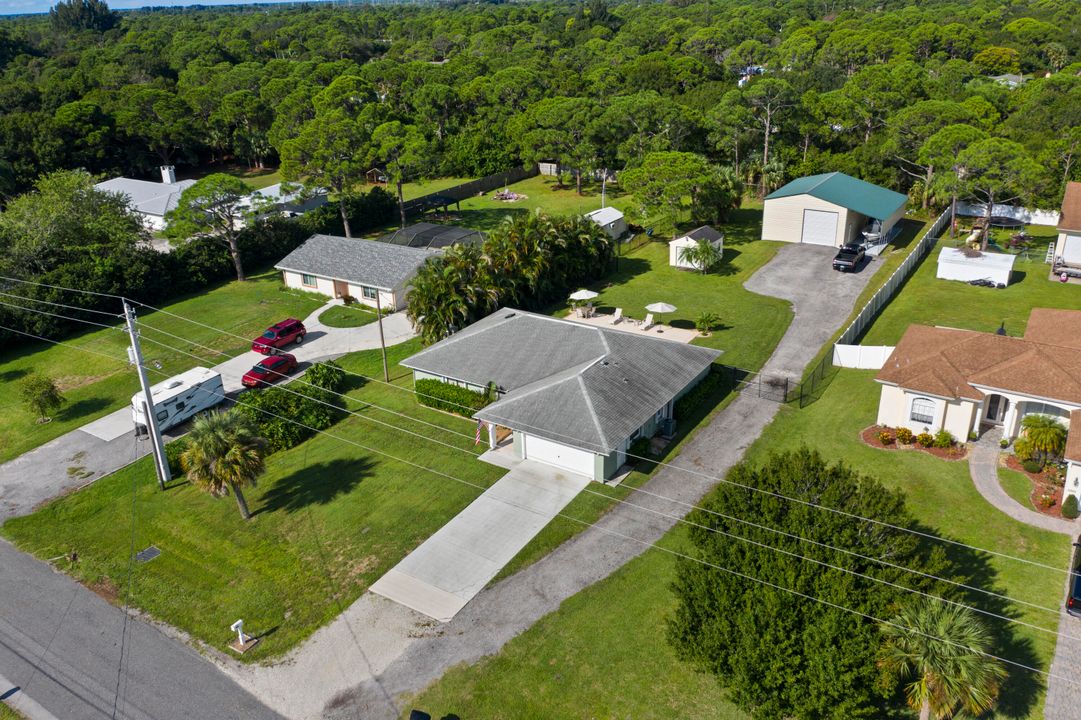 Недавно продано: $409,900 (3 спален, 2 ванн, 1555 Квадратных фут)