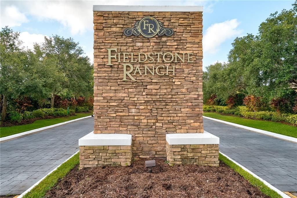 Recently Sold: $499,999 (3 beds, 3 baths, 2575 Square Feet)