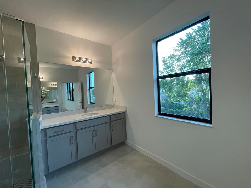 Active With Contract: $3,700 (3 beds, 2 baths, 2208 Square Feet)