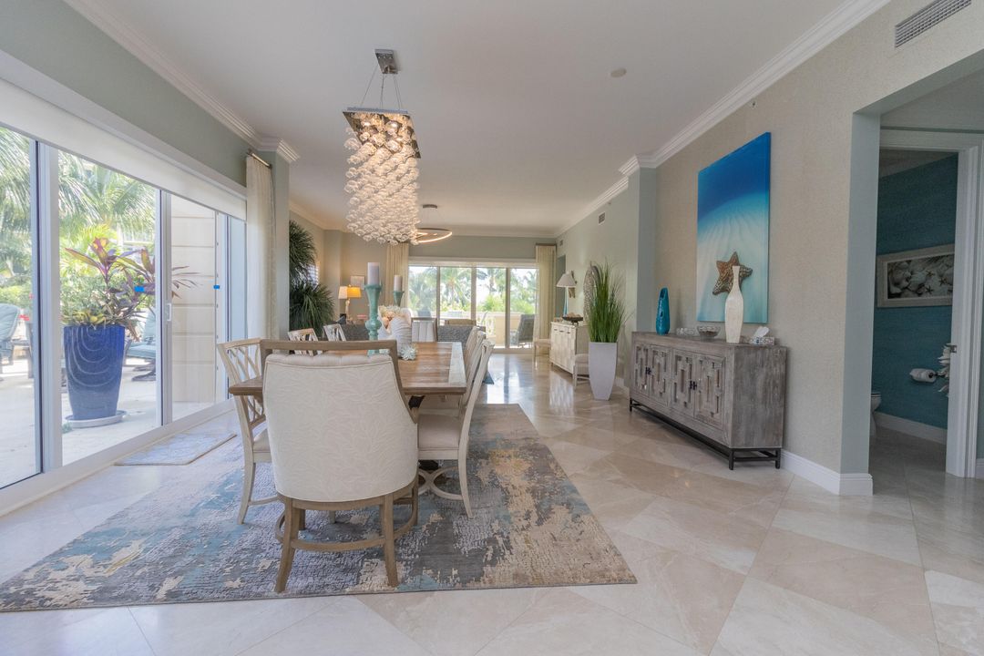 Recently Sold: $1,990,000 (3 beds, 3 baths, 3008 Square Feet)