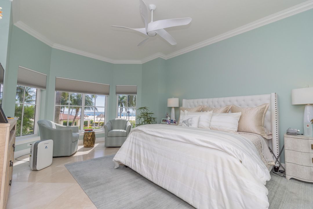 Recently Sold: $1,990,000 (3 beds, 3 baths, 3008 Square Feet)