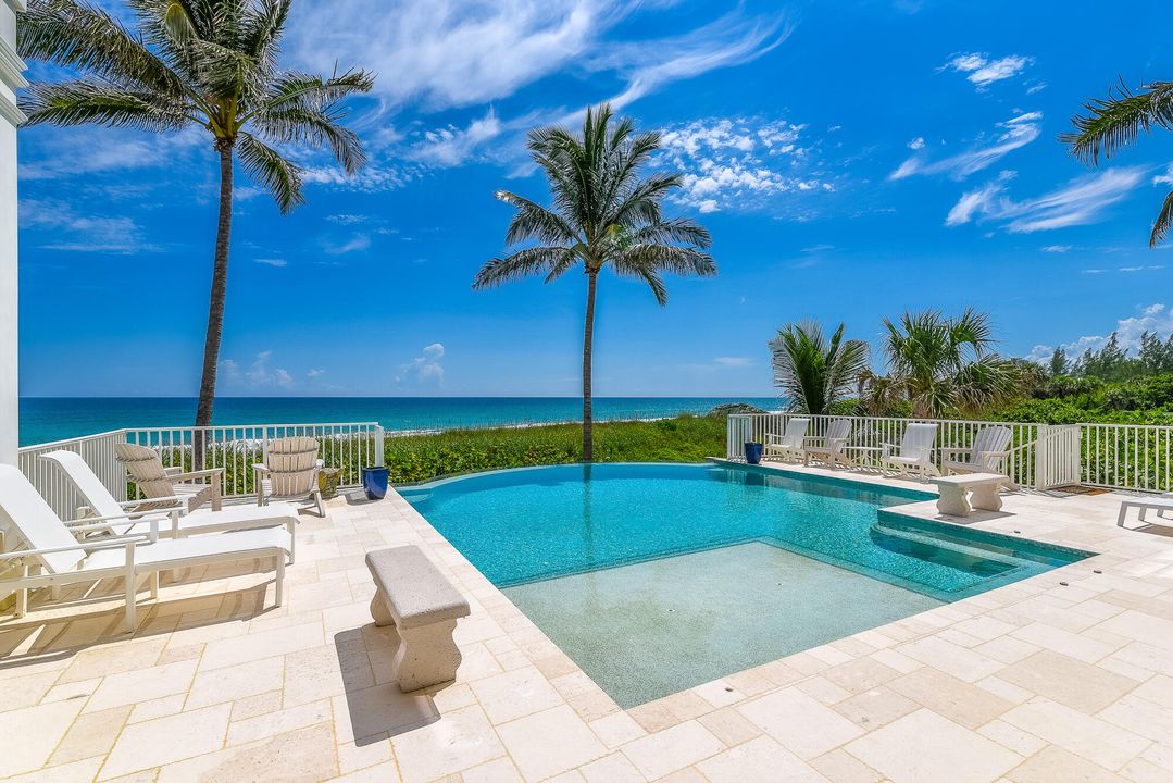 Recently Sold: $6,850,000 (5 beds, 5 baths, 5932 Square Feet)