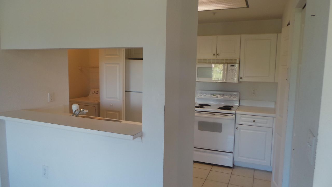 最近租的: $1,650 (1 贝兹, 1 浴室, 833 平方英尺)