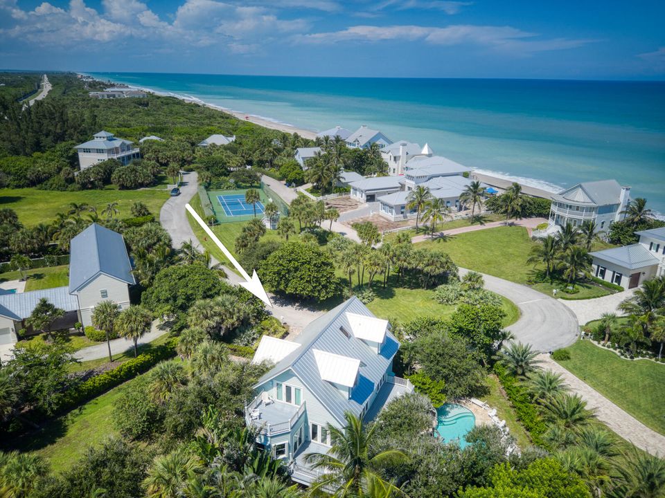 Recently Sold: $1,695,000 (4 beds, 3 baths, 3327 Square Feet)