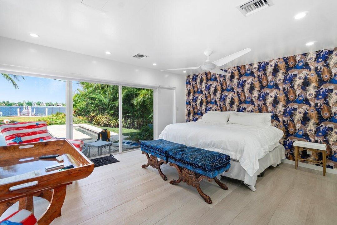 Recently Sold: $2,495,000 (2 beds, 1 baths, 1153 Square Feet)