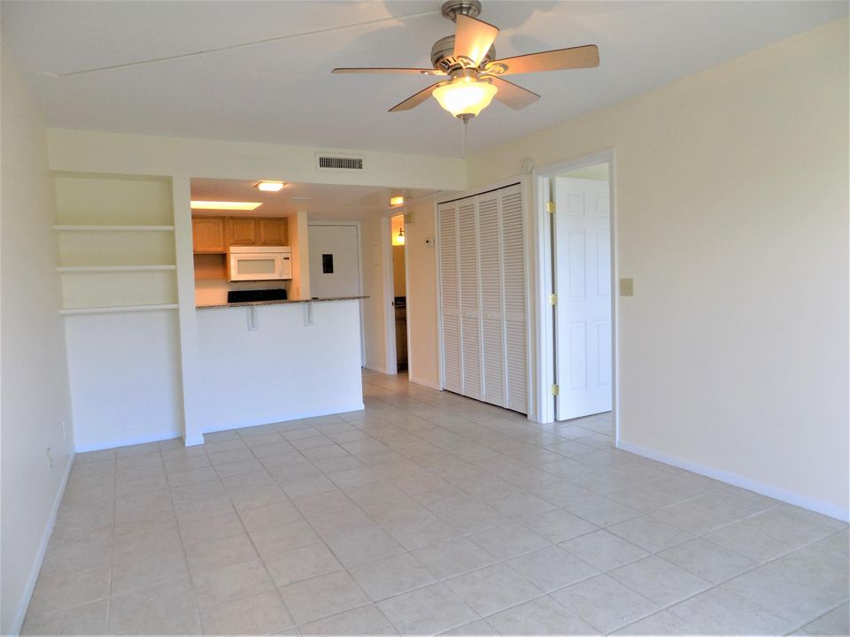 Recently Sold: $170,000 (1 beds, 1 baths, 650 Square Feet)