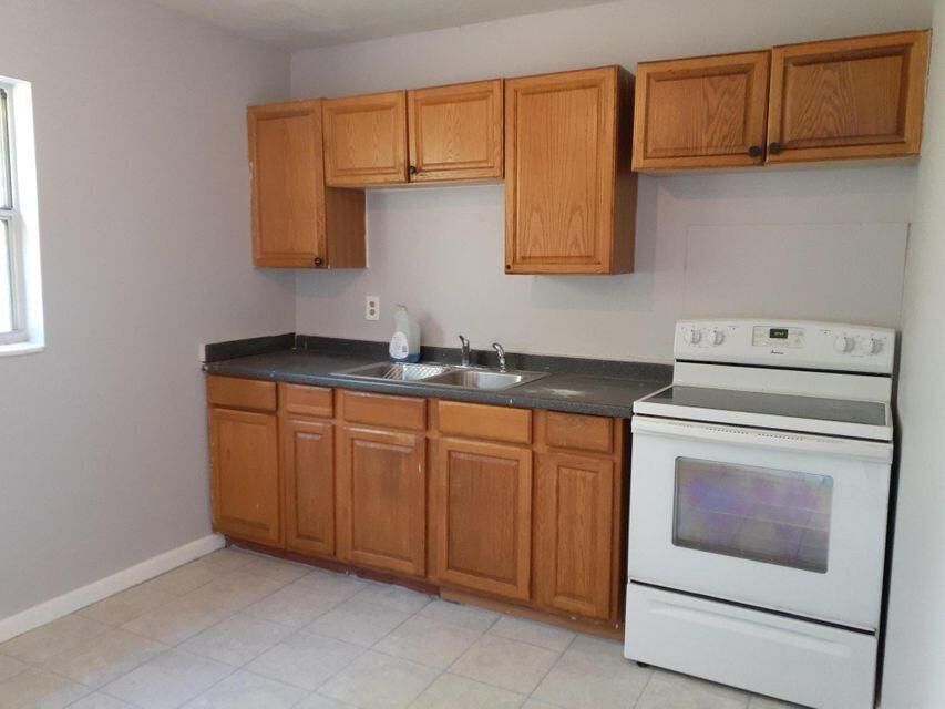 Recently Sold: $129,000 (2 beds, 1 baths, 800 Square Feet)
