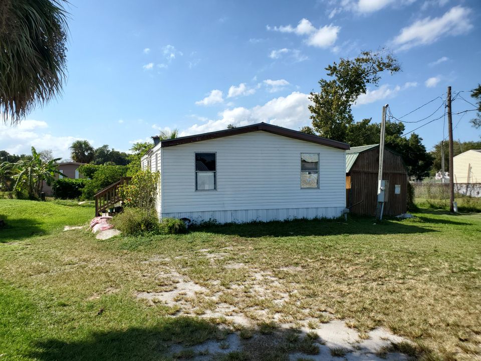 Recently Sold: $78,000 (3 beds, 2 baths, 920 Square Feet)