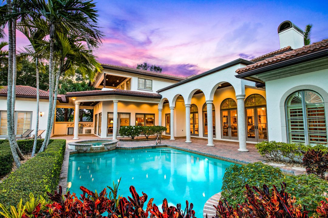 Recently Sold: $5,950,000 (5 beds, 5 baths, 7364 Square Feet)