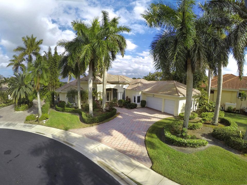 Recently Sold: $1,075,000 (4 beds, 3 baths, 3444 Square Feet)