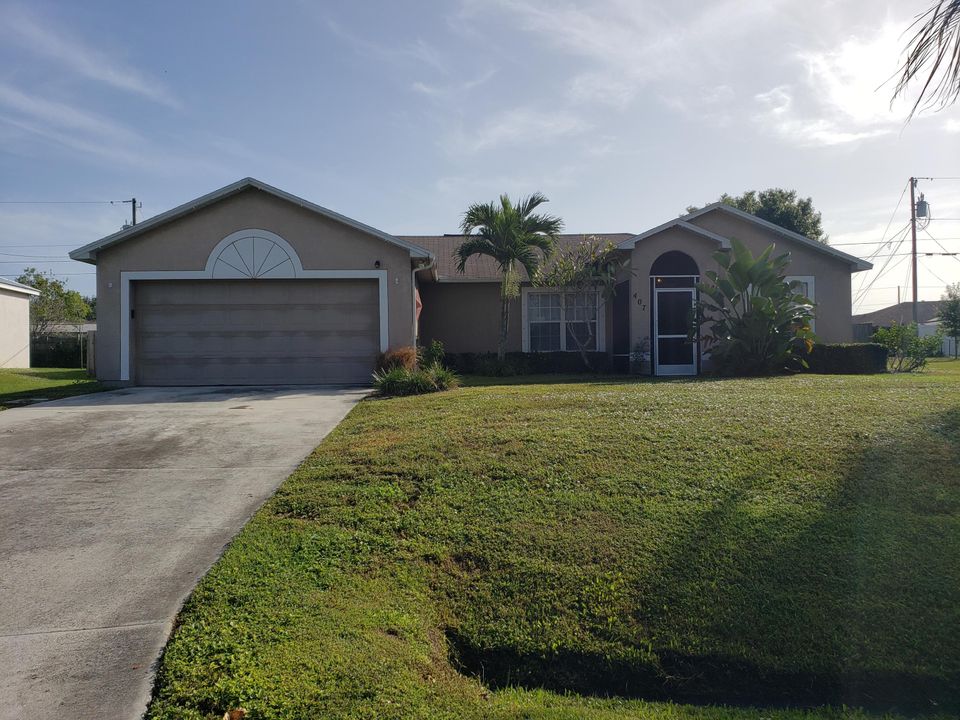 Vendido Recientemente: $279,900 (3 camas, 2 baños, 1495 Pies cuadrados)