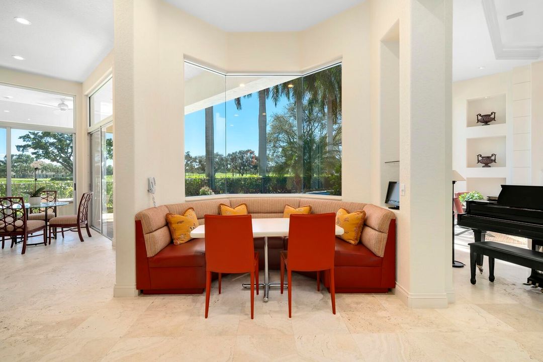 Recently Sold: $3,250,000 (3 beds, 3 baths, 4604 Square Feet)
