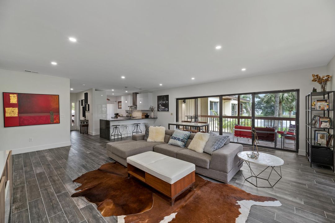Recently Sold: $760,000 (3 beds, 3 baths, 1800 Square Feet)