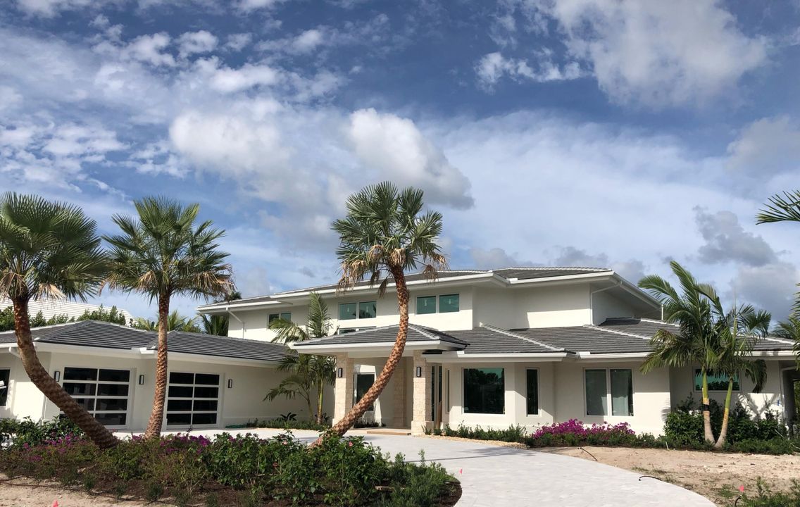 Recently Sold: $5,295,000 (3 beds, 3 baths, 7525 Square Feet)