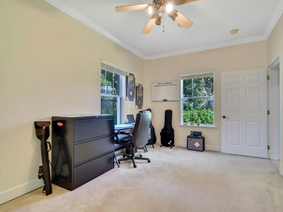Recently Sold: $642,500 (3 beds, 2 baths, 1255 Square Feet)