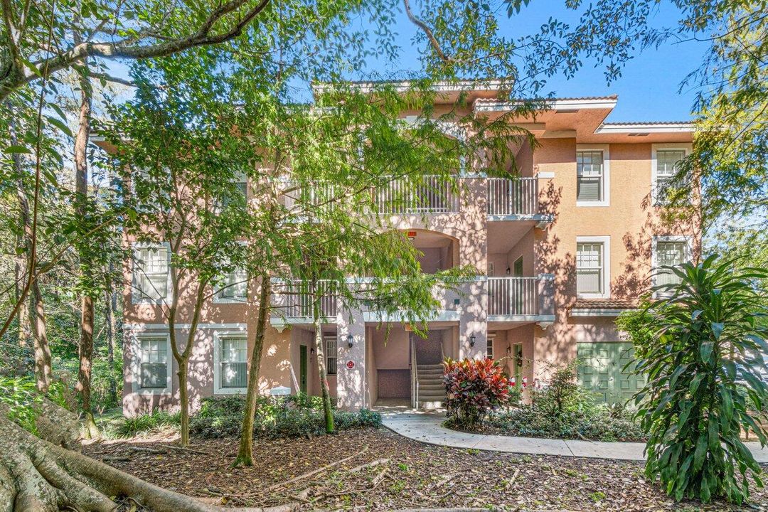 Vendido Recientemente: $150,000 (1 camas, 1 baños, 716 Pies cuadrados)